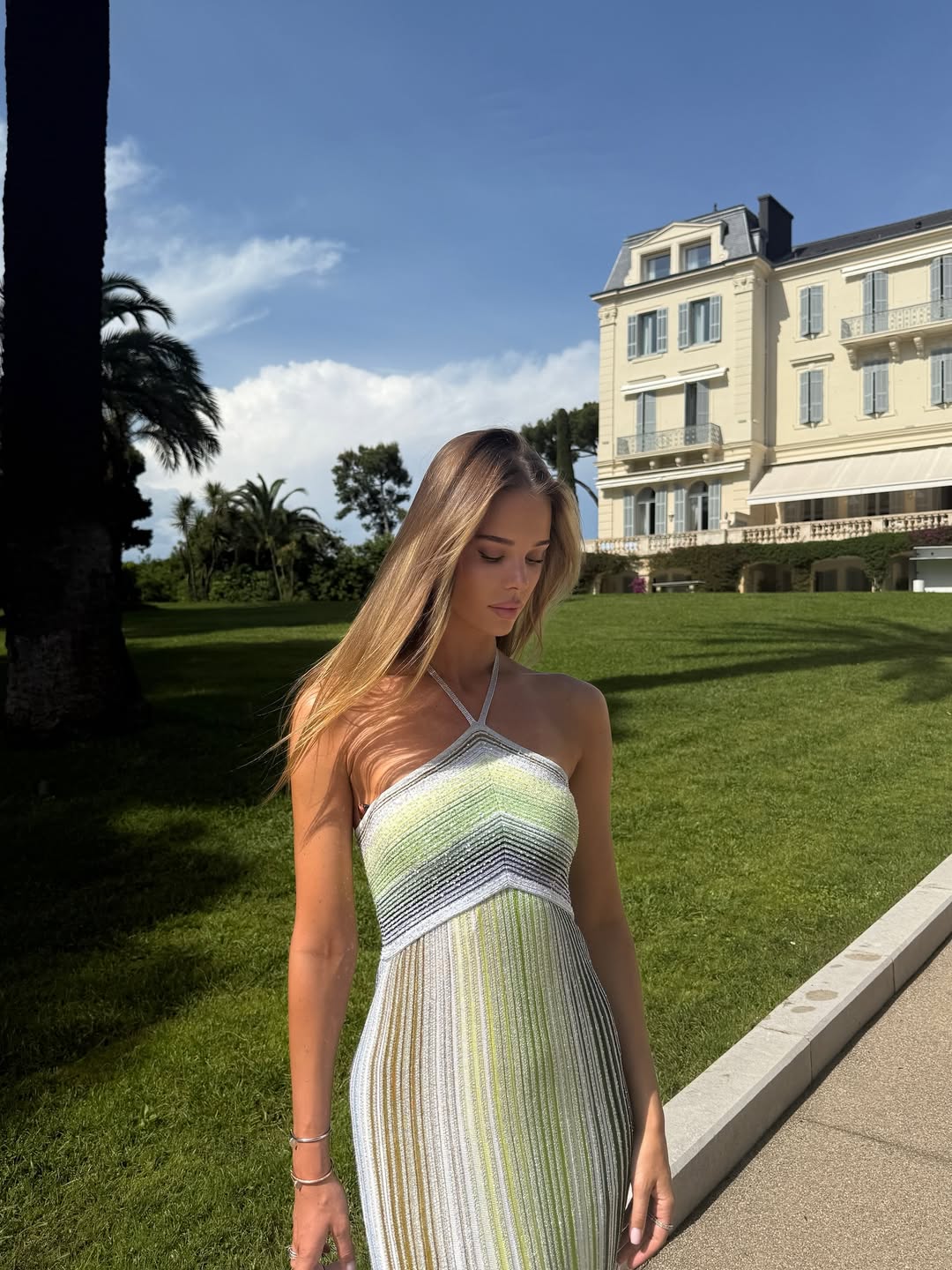 Kendall | Abito Maxi in Maglia Metallizzata con Collo Halter