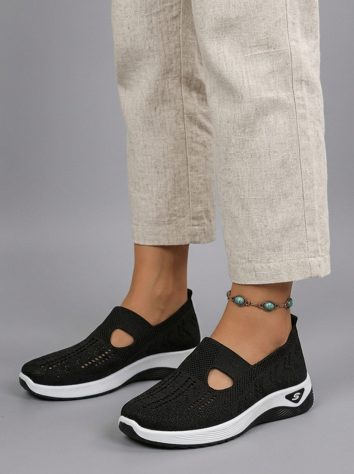 Roxie | Supportive Nero Non Slip Orthopedic Comfort Sandali