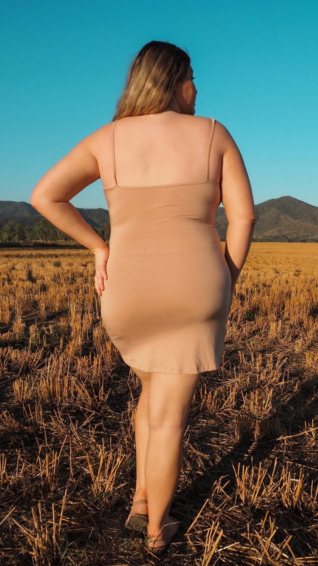 Kit | Almond Bamboo Slip Abito