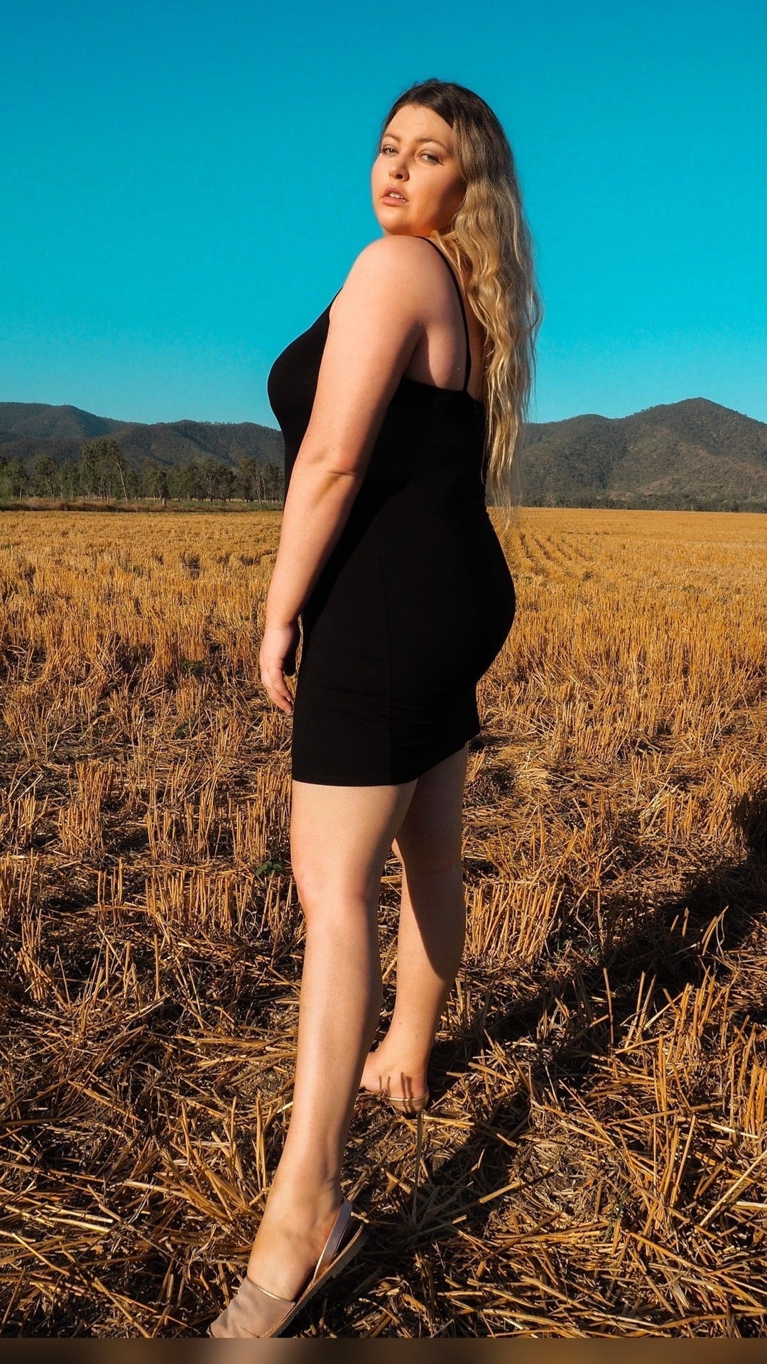 Lara | Nero Bamboo Slip Abito