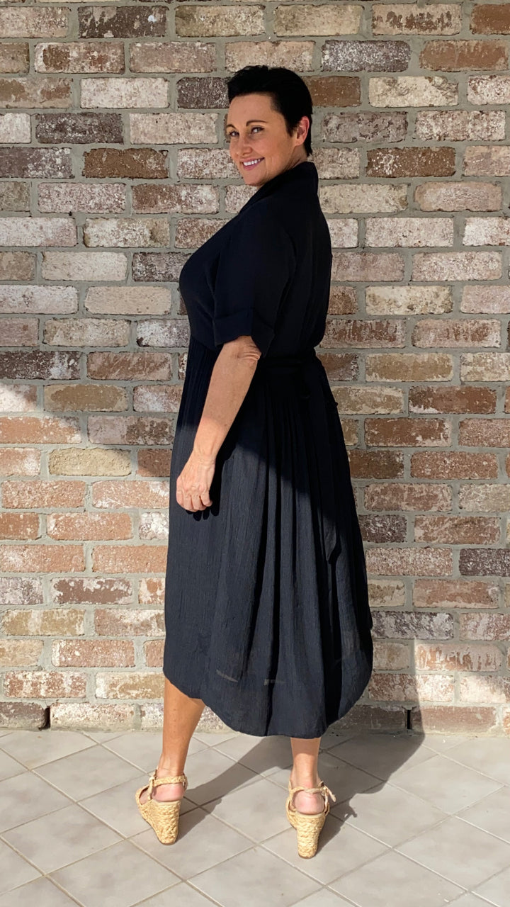 Ruby | Classico Nero Midi Abito