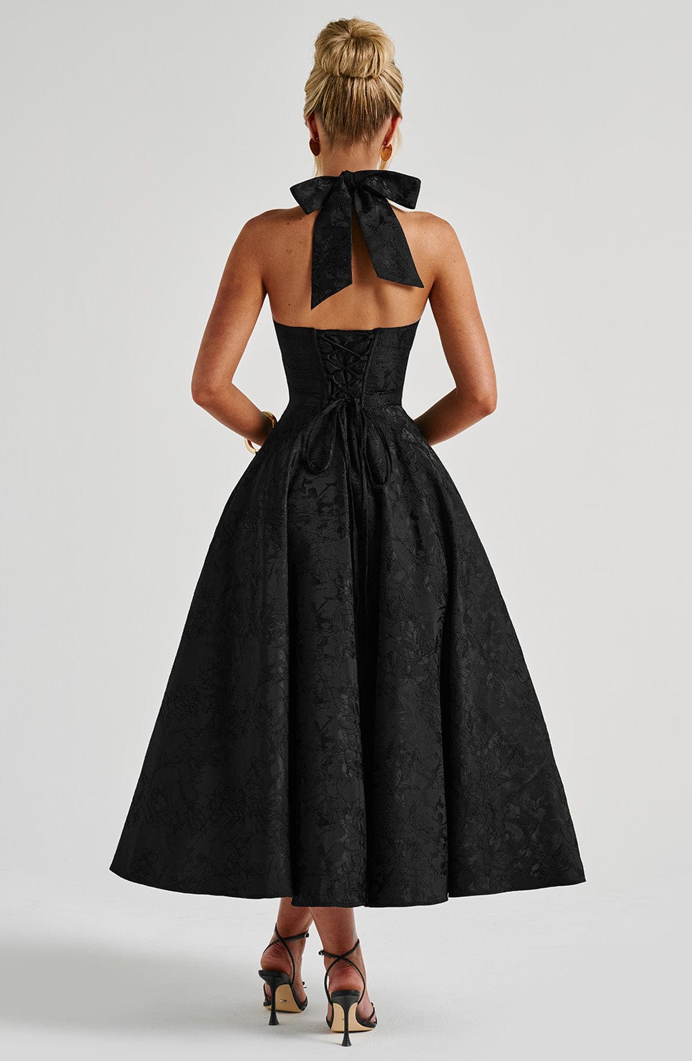 Rosalie | Abito Midi Floreale con Collo Halter e Corsetto