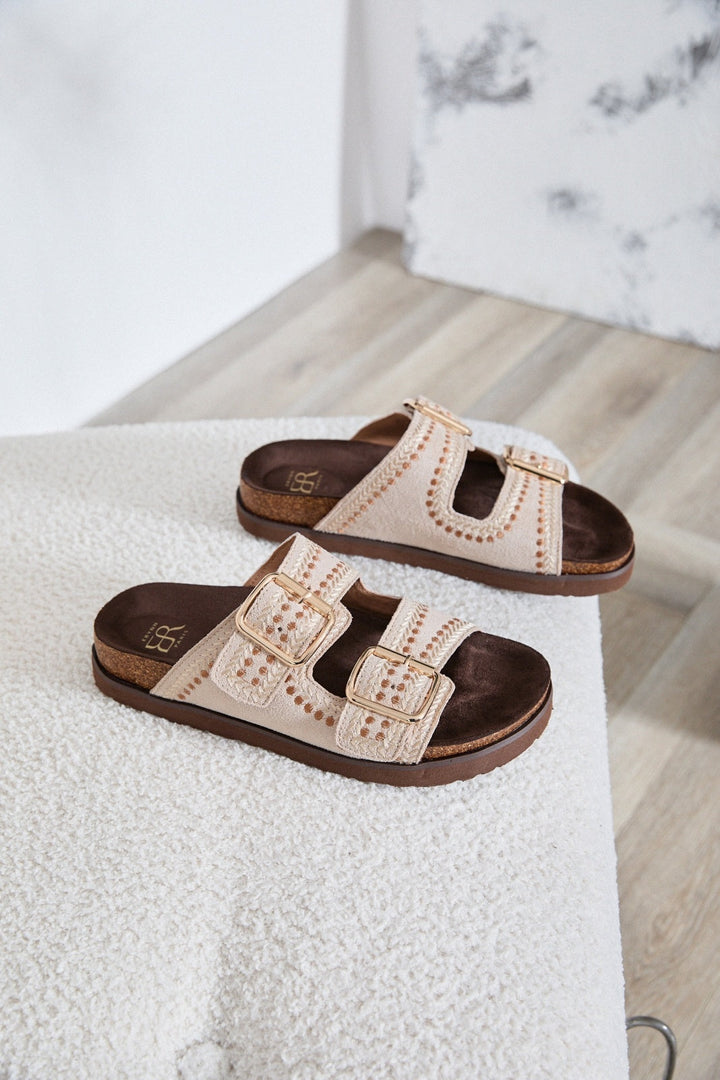 Coraline | Beige Wedge Sandalo