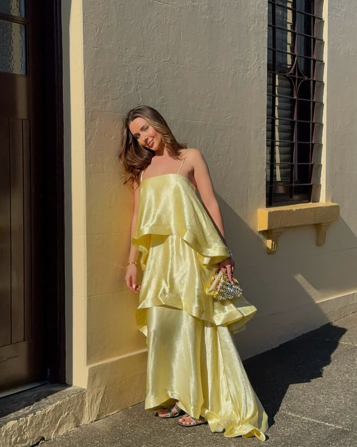 Stevie | Abito Maxi in Raso a Balze con Schiena Scoperta