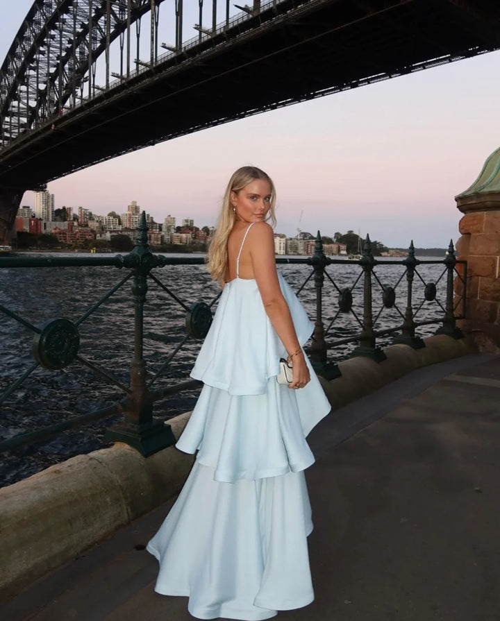 Stevie | Abito Maxi in Raso a Balze con Schiena Scoperta